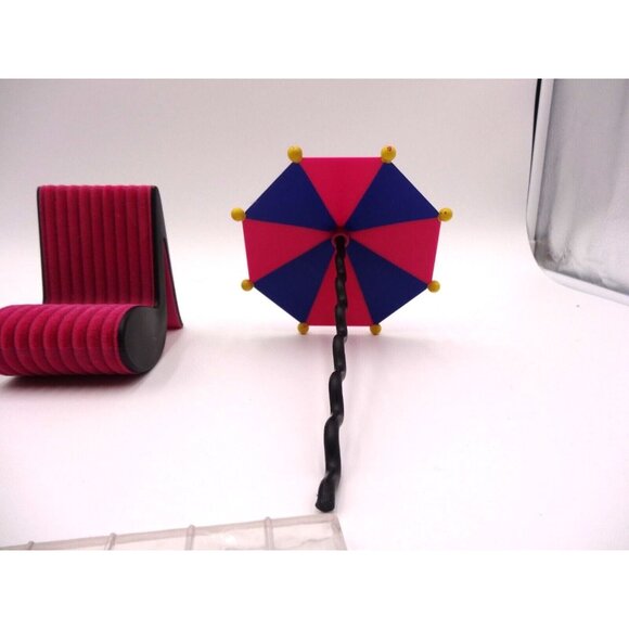 LOL Surprise OMG DOLL HOUSE Porch Patio Set Music Note Chairs Umbrella and Raili - Picture 5 of 12